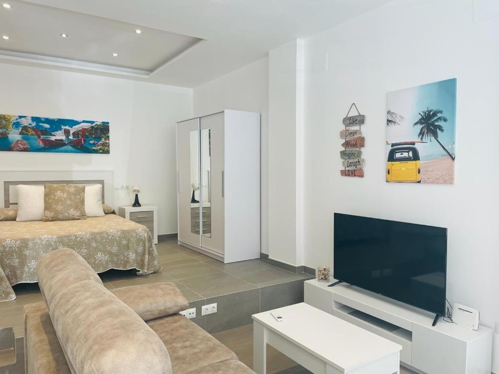 Apartamento Alhucemas Playa Μάλαγα Εξωτερικό φωτογραφία