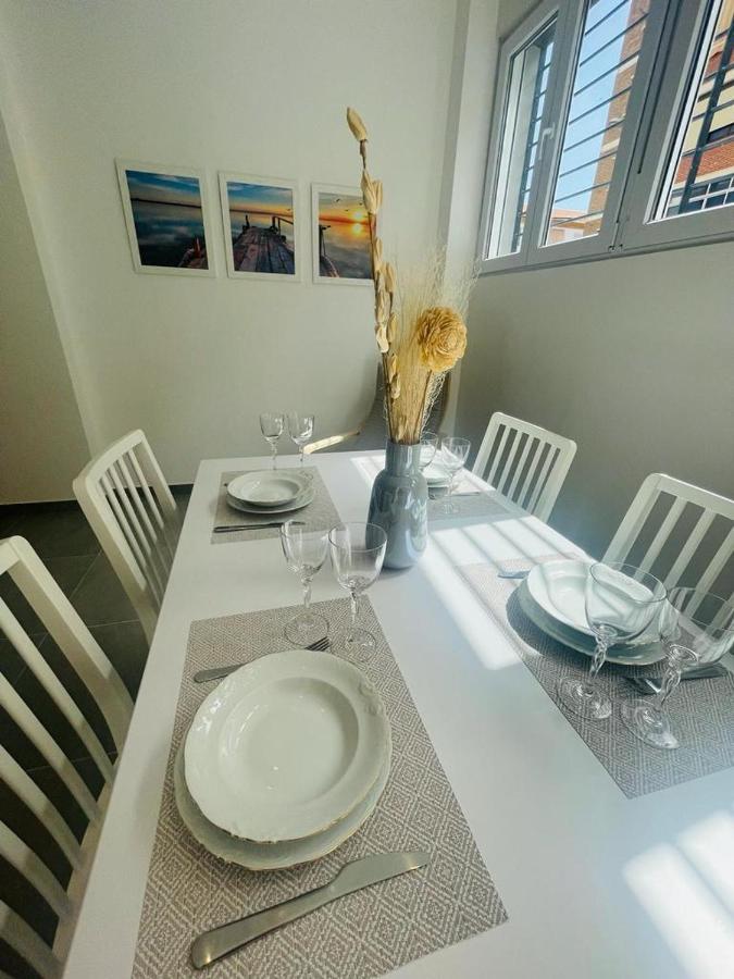 Apartamento Alhucemas Playa Μάλαγα Εξωτερικό φωτογραφία